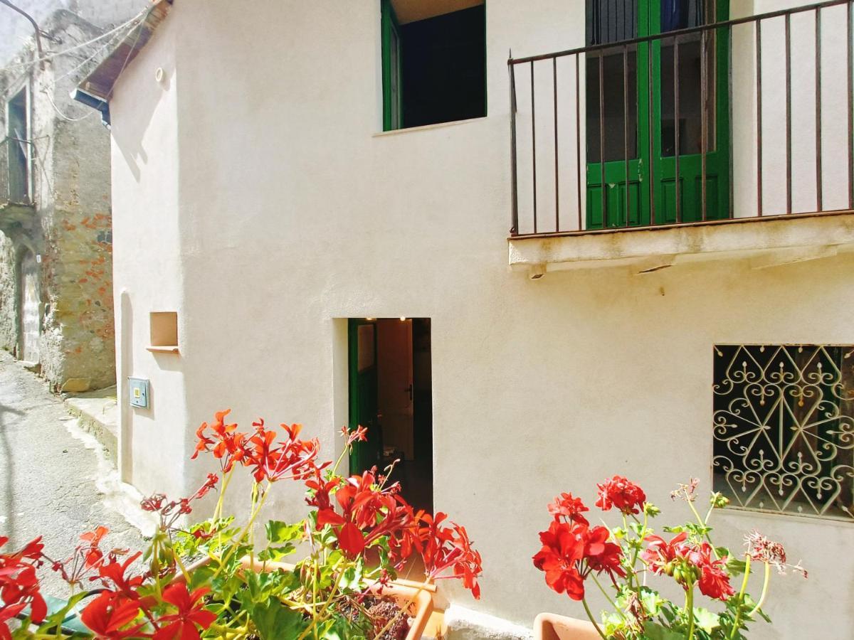 Albergo Diffuso Borgo Santa Caterina "Vintage" Castiglione De Sicilia Exterior photo