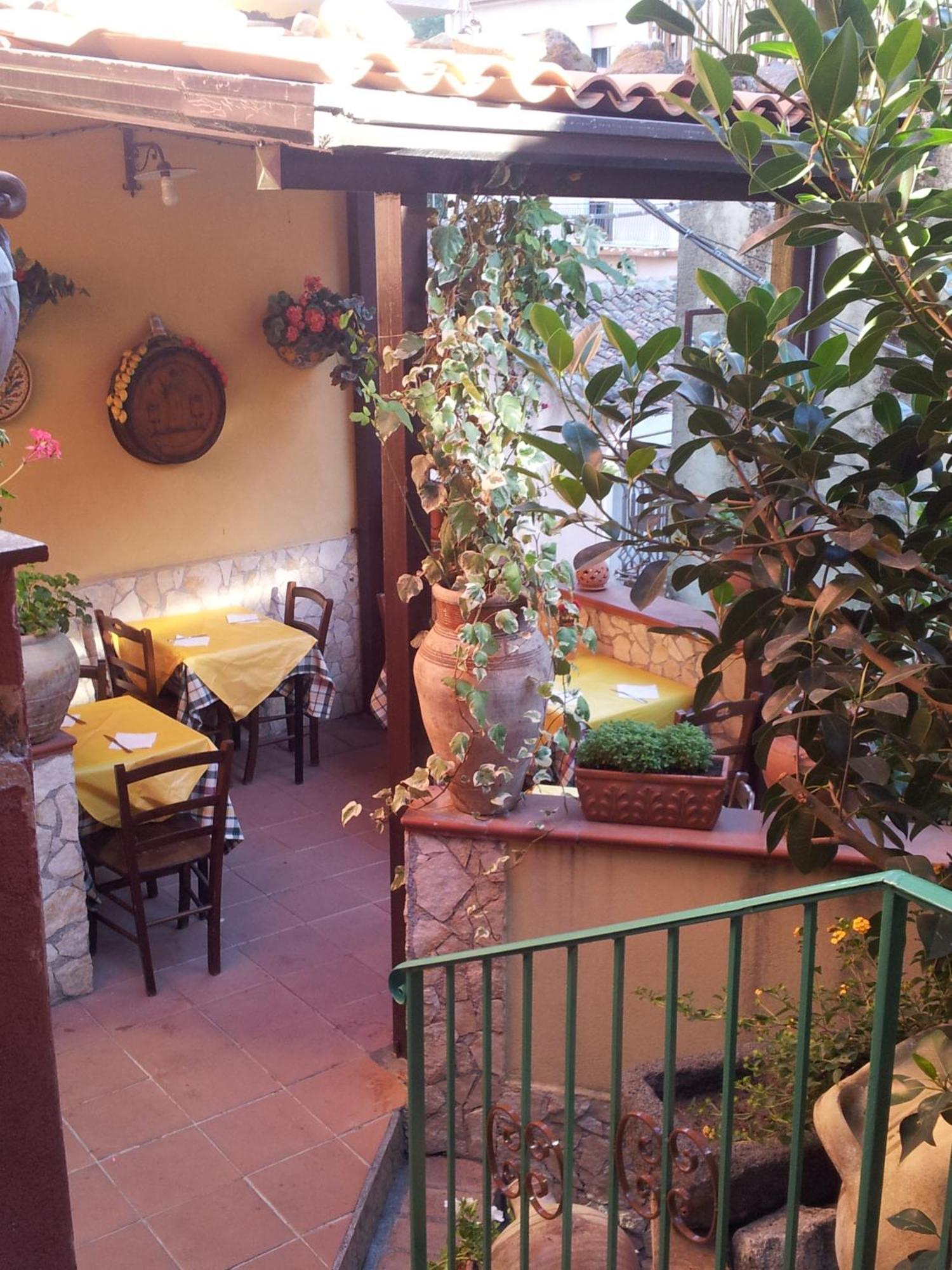 Albergo Diffuso Borgo Santa Caterina "Vintage" Castiglione De Sicilia Exterior photo