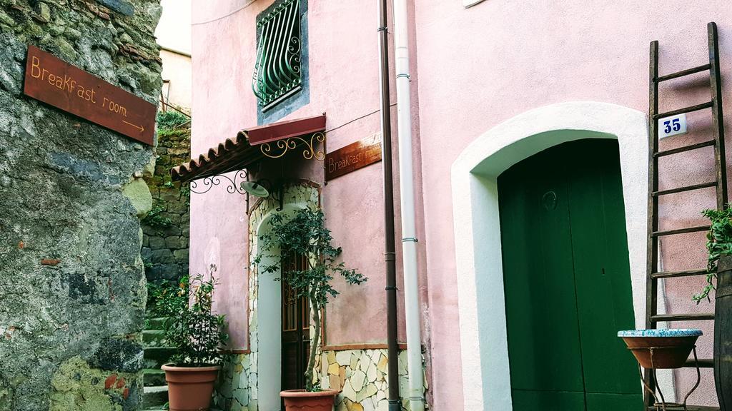 Albergo Diffuso Borgo Santa Caterina "Vintage" Castiglione De Sicilia Exterior photo